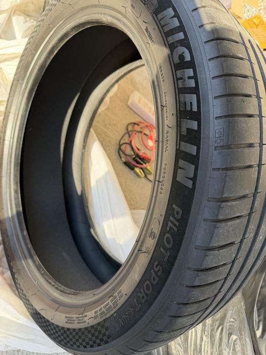 265/45/21 Michelin pilot sport 4 suv R21
