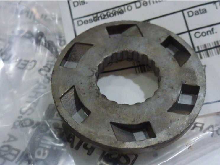 Буш , Храповик за Aprilia, Piaggio, Vespa - ОРИГИНАЛЕН OEM номер 435027