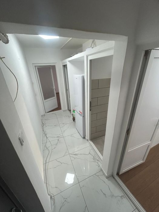 Apartament de inchiriat, 50 m. p. Str Alecu Russo.