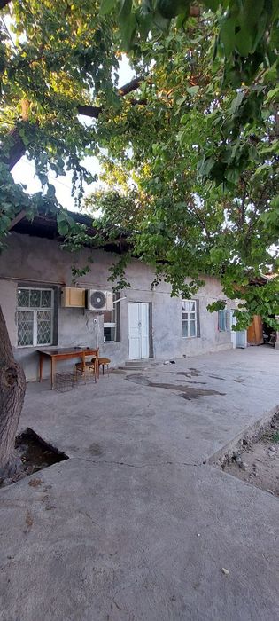 Продается участок в городе Янгиюле.