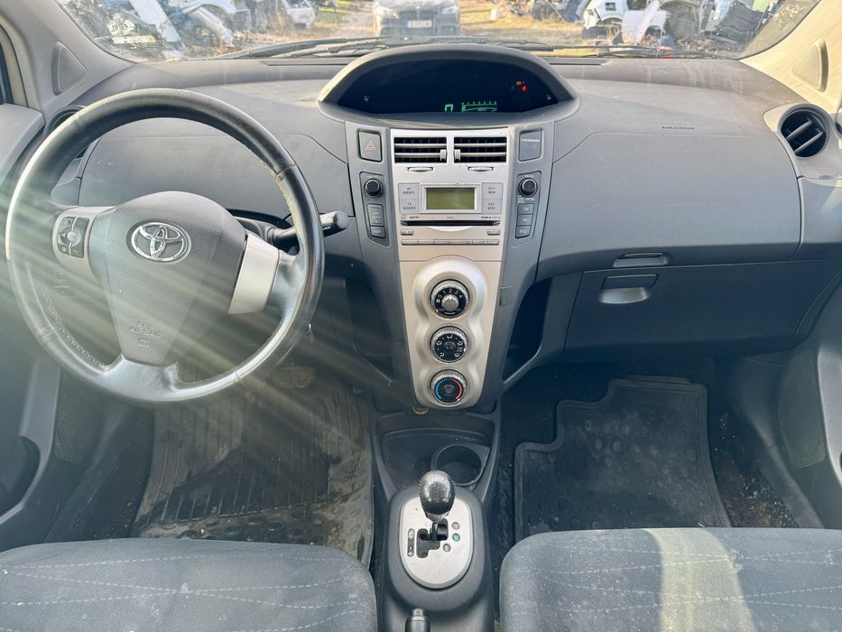 На ЧАСТИ Toyota Yaris 1.3 vvt-i 87кс 2007г Автоматик