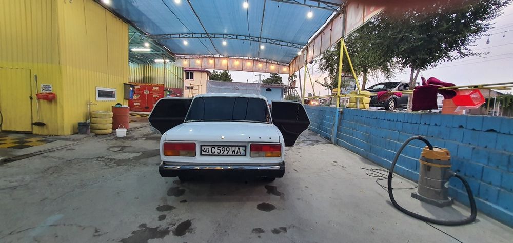 Vaz 21.07  yurib turgan moshina ishi yoq hichqanaqa