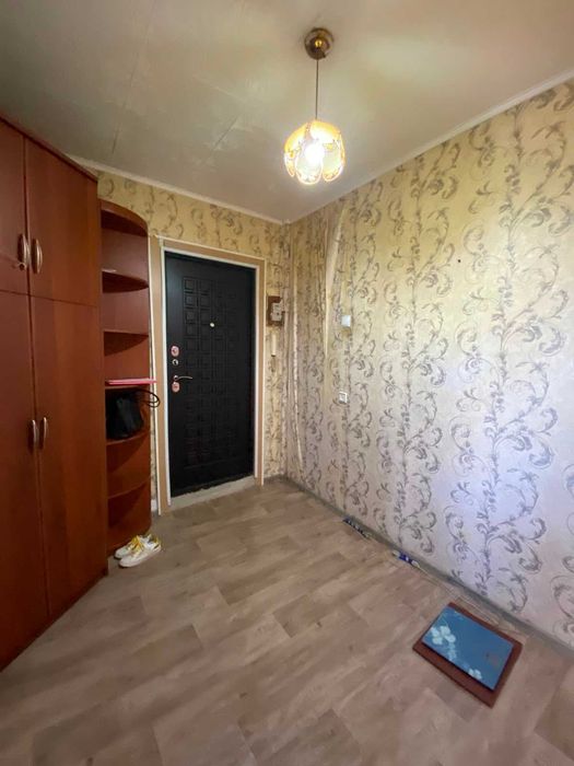 Продам 2 к квартиру в центре без ремонта