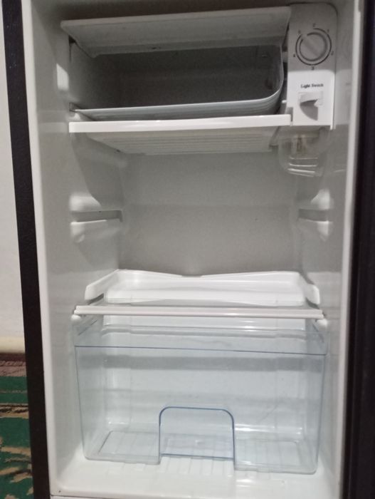 Холодильник продаются