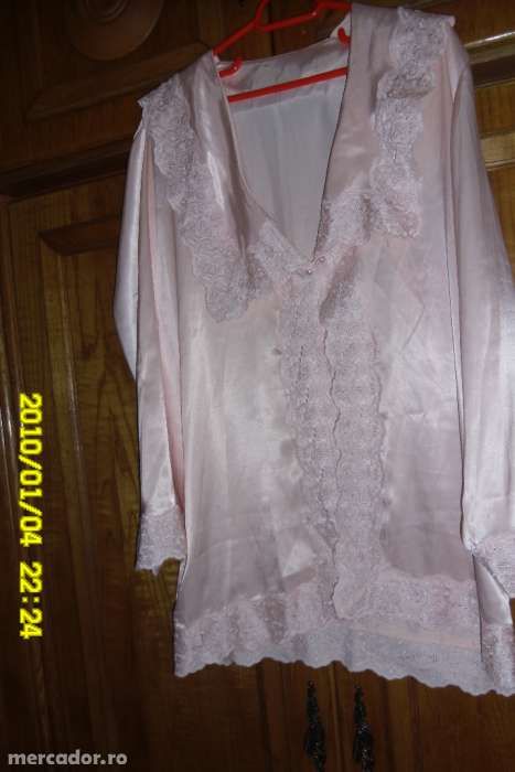 capotel saten cu pijama bumbac