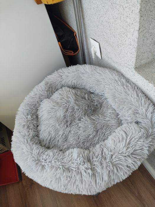 Продам когтеточку и лежанку