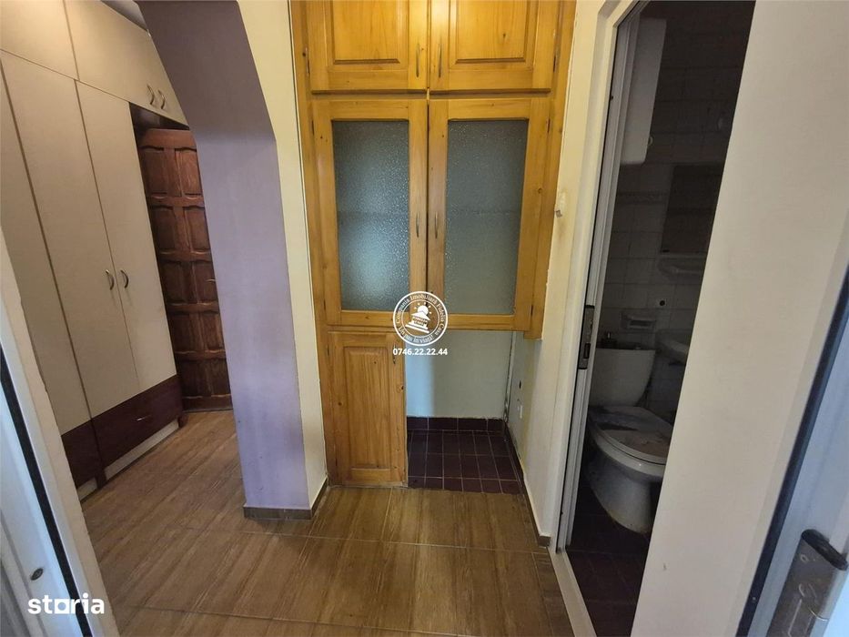 Apartament 3 camere decomandat de vanzare Tatarasi Iasi