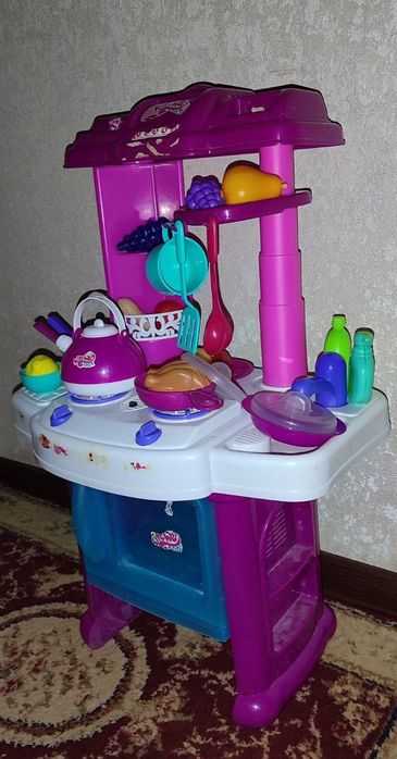 Детская кухня для девочки.