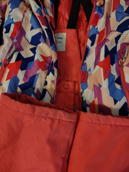 Vând costum ski fete