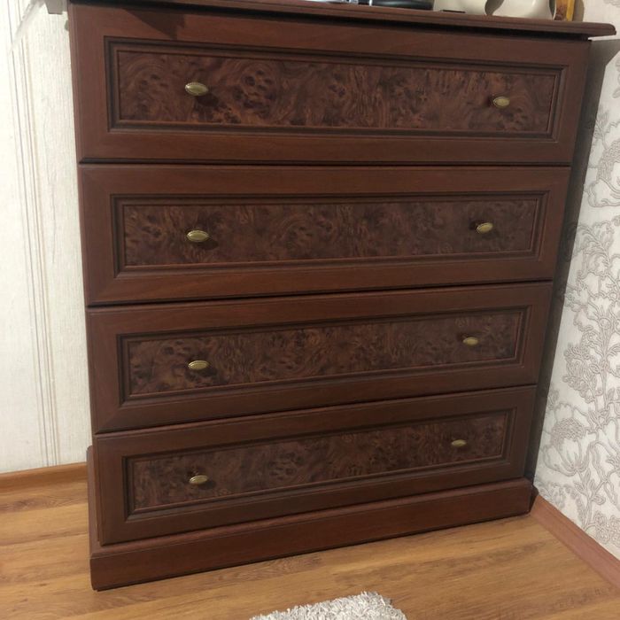 Спальный гарнитур