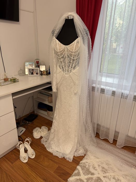 Vand rochie de mireasa La Novia