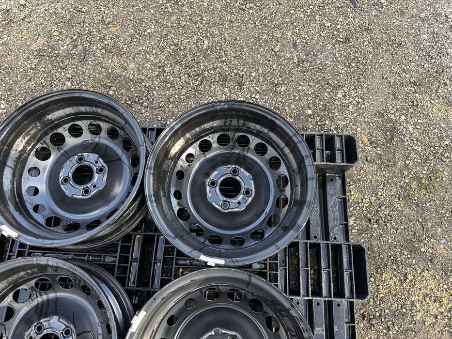 4бр.Оригинални джанти 15цола 4x100 за Renault,Dacia,Nissan,Smart