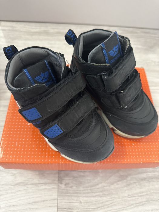 Продам ботинки 4000 т