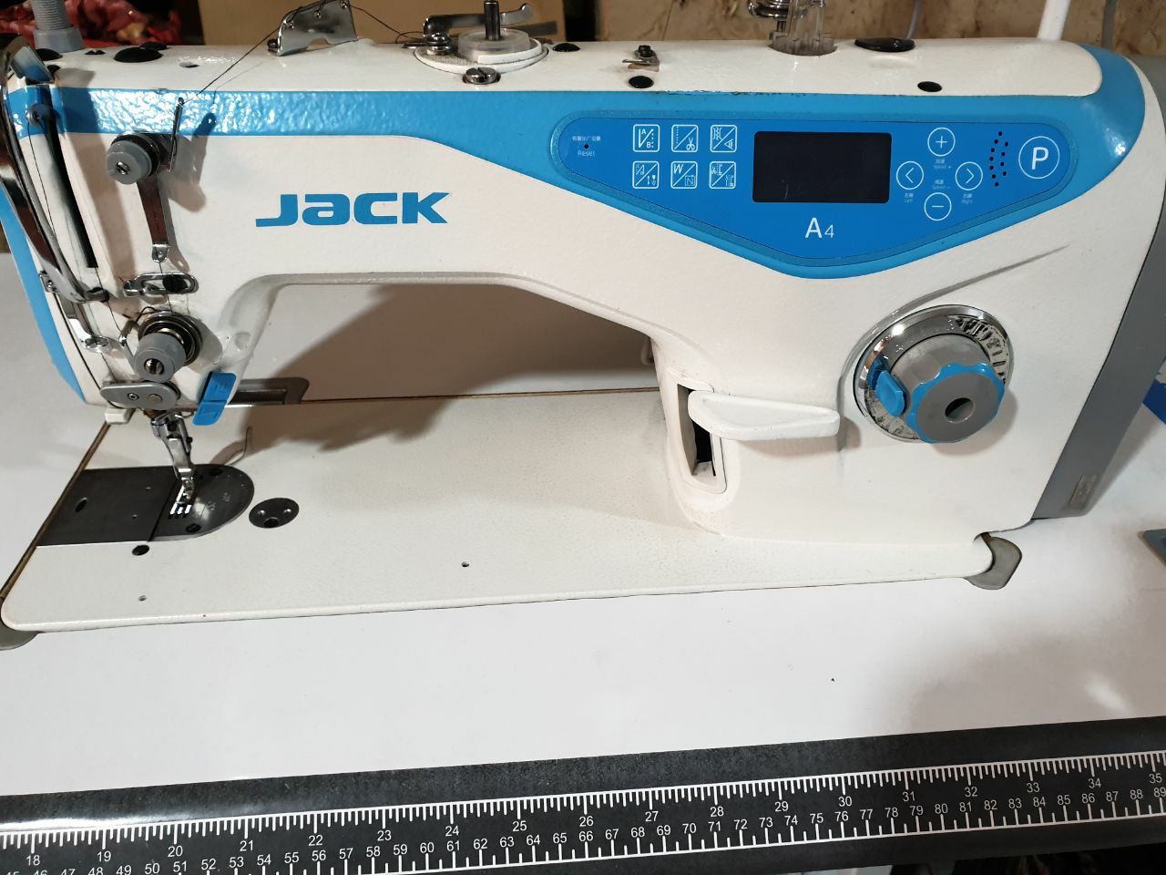 Швейная машинка Jack A4 Автомат с управлением скорости: 5 500 000 сум ...