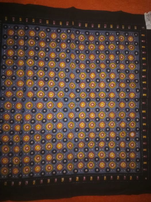 Продавам кърпа за глава