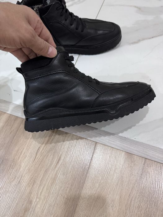 3 пары обуви по цене 1