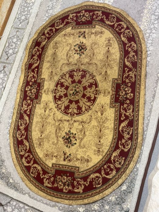 Продам ковер в отличном состоянии