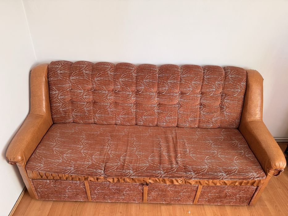 Canapea extensibila maro stare foarte bună