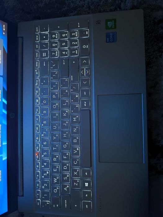 Noutbuk sotiladi. HP Pavilion 15 Core i5