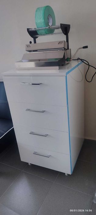 Дентален помощен шкаф