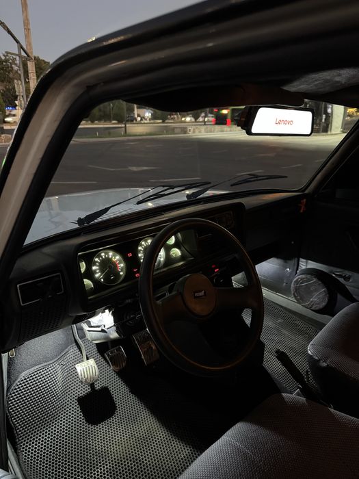 Vaz 2107 sotiladi