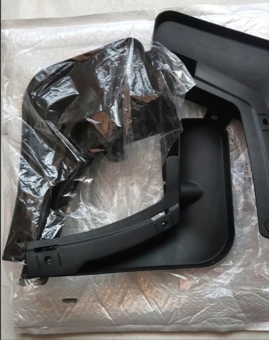 Продам брызговики на CHANGAN cs55