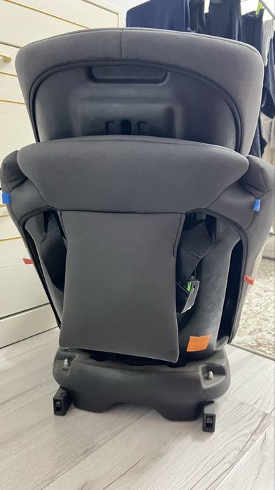 Продам автокресло детский