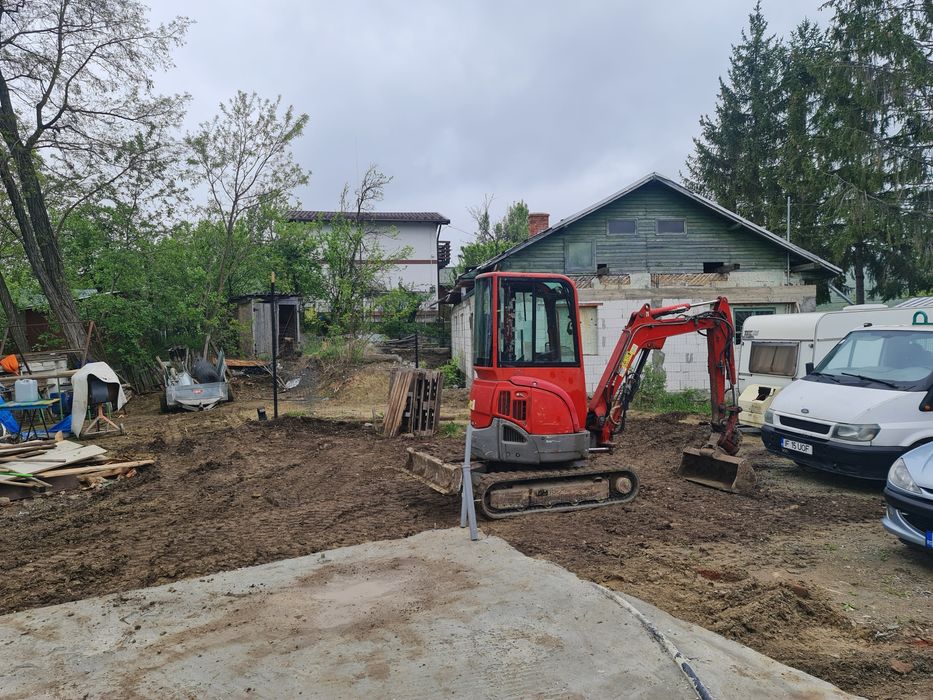 De inchiriat miniexcavator santuri fose drenuri bobcat corbeanca