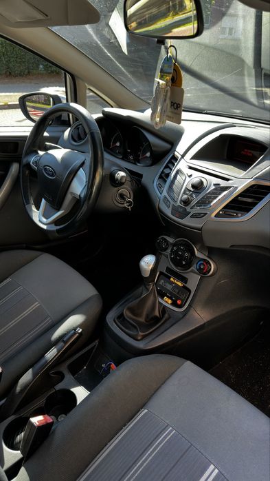 FORD Fiesta 2010 — imagine 4