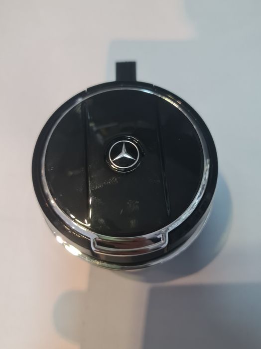 Пепелник за Мерцедес Ауди Бмв Фолксваген Тойота и др.