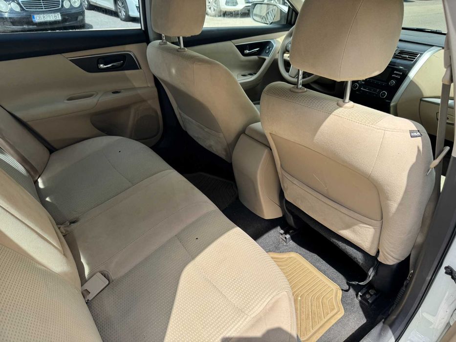 Nissan Altima 2015 - €4150