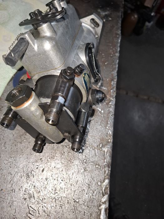 Pompa injecție tractor sau aro