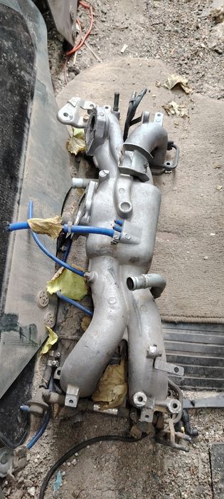 Впускной коллектор