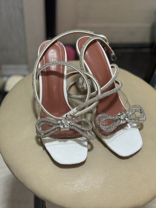 Туфли со стразами