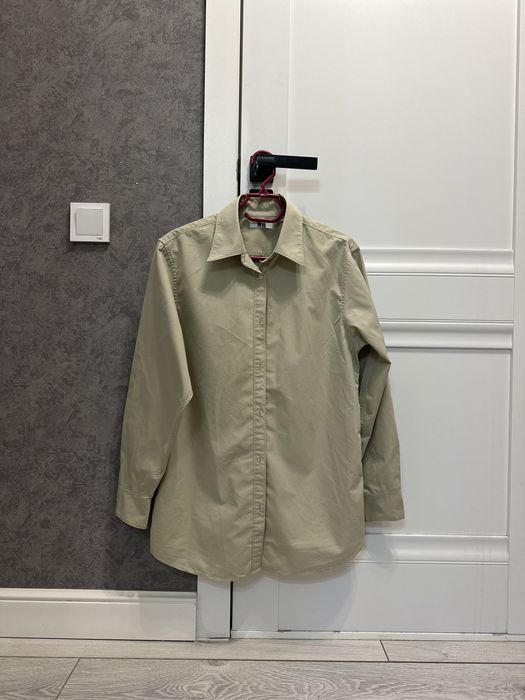Хлопковая рубашка Uniqlo