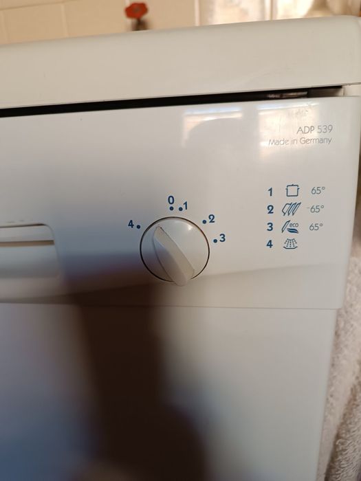 Съдомиялна машина Whirlpool