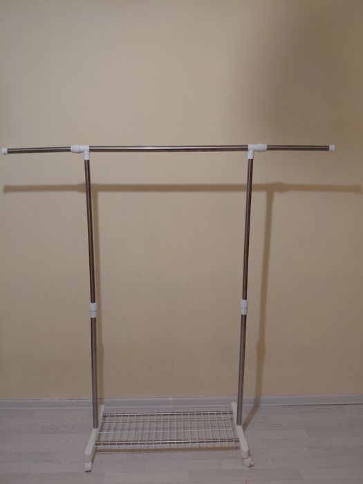 Вешалка 6000 тенге