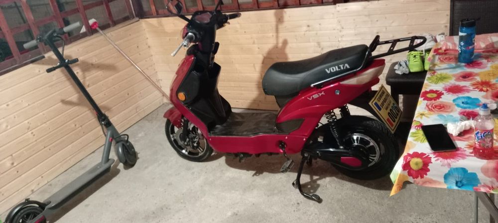 Vând scuter electric volta
