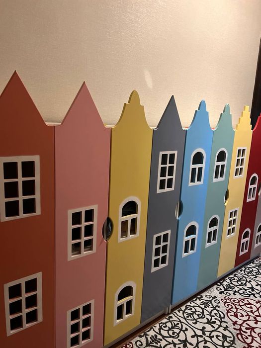 Боғча ва мини-марказлар учун махсус яратилган функционал ва ёрқин шкаф