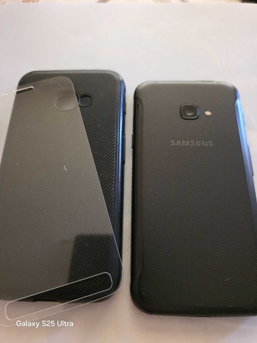 Смартфон Samsung XCOVER 4