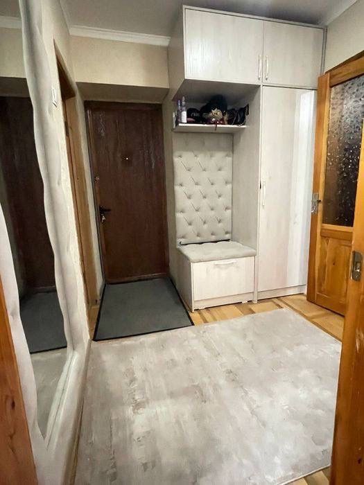 Новомосковская Продаётса 3/3/5 Кафе Вечер