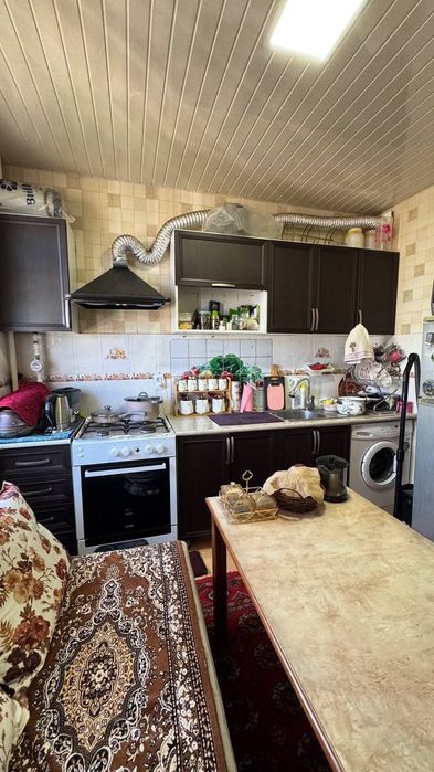 Кадешивада Уй сотилади срочна