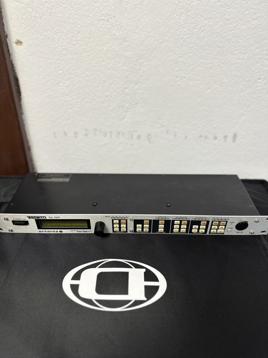 Vând tascam si universal audio volt 2