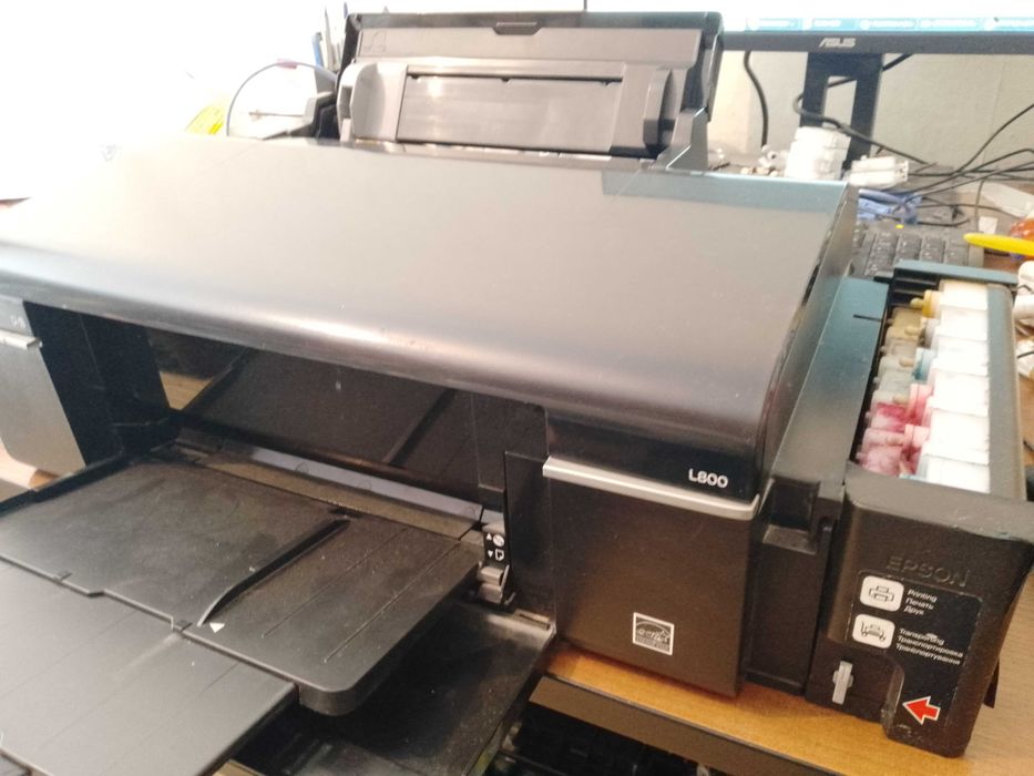 Продам недорого принтер Epson L800
