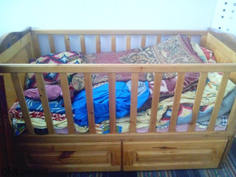 Легло , детско ,масивно!!!Орех и дъб.