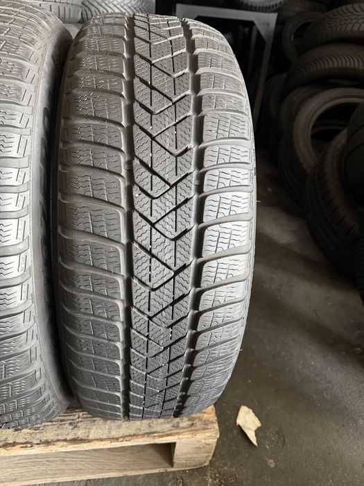 2 anvelope iarna 225/50/18 Pirelli Runflat 6.5 mm!