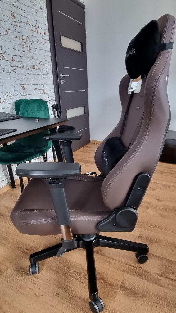 Scaun gaming noblechairs discount epic