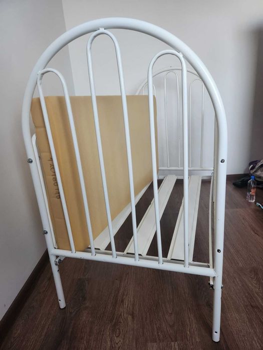 Бебешка кошара / метално детско креватче