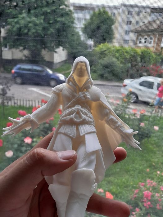 Figurina Assassin’s Creed (Ezio Auditore)