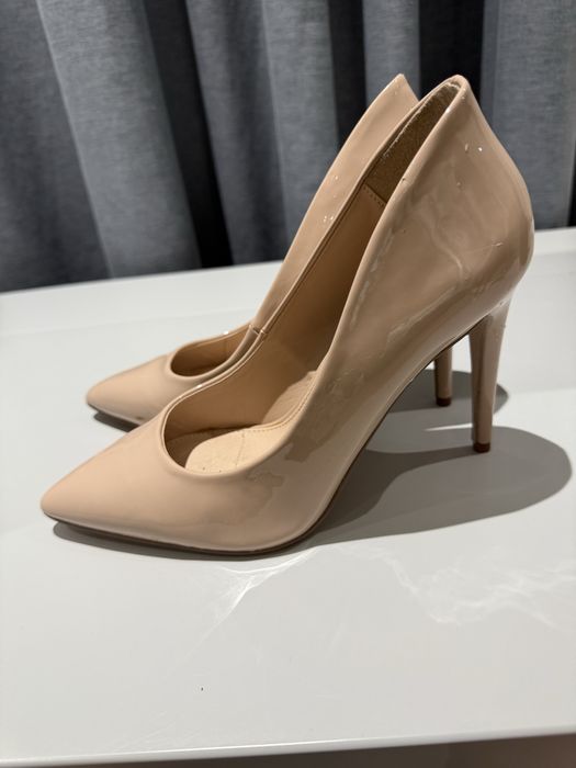 Pantofi cu toc Miss KG, marimea 39